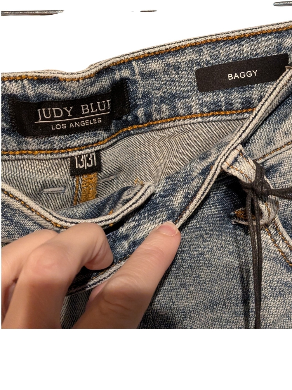 Judy Blue Women's Wide-Leg Washed Blue Jeans - Picture 3 of 10